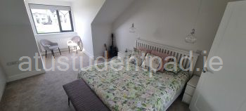 Large Bedroom